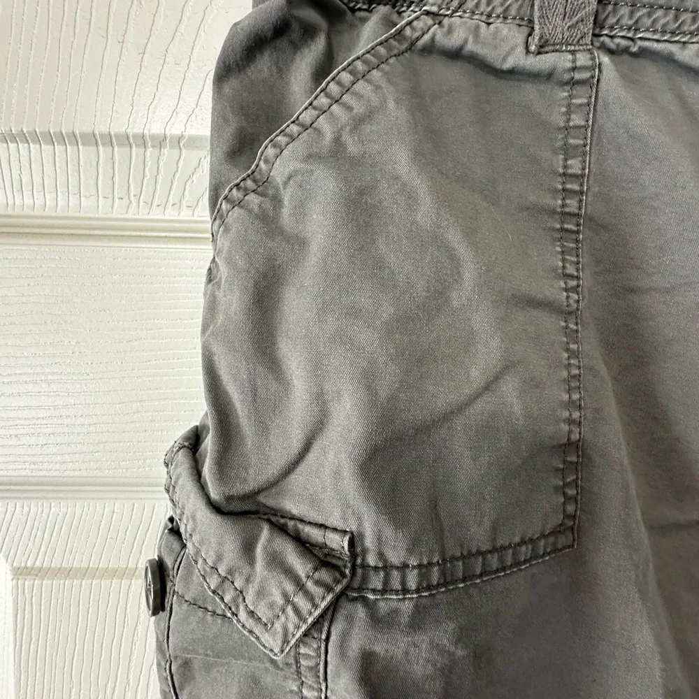 Apt. 9 Women's Gray Cargo Shorts